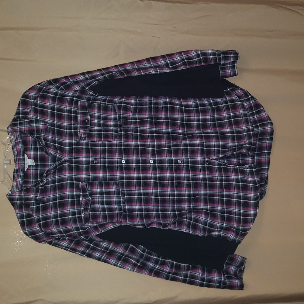 Cato women hot pink plaid shirt. Elastic sides. Sz3XL